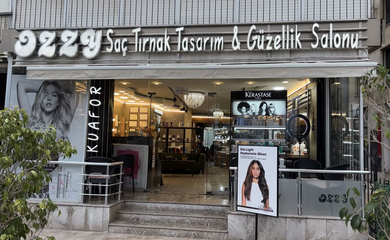 Ozzy Saç Tırnak Tasarım & Güzellik Salonu, Karşıyaka İzmir dış cephe